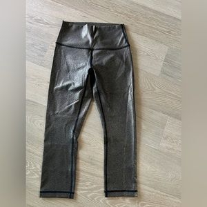 Lululemon Metallic Black Copper Foil Wunder Under Leggings Size 4